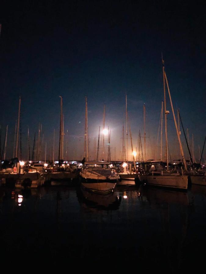 Home Boat بادالونا المظهر الخارجي الصورة